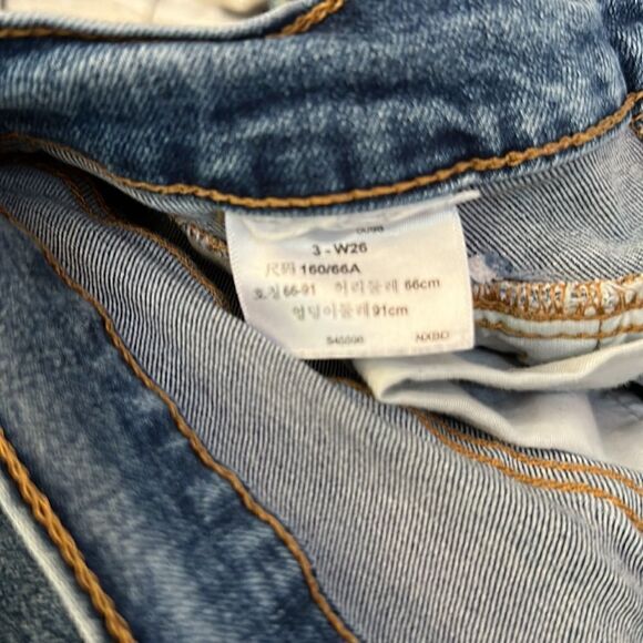 Mom jeans from Levi’s - Picture 7 of 7